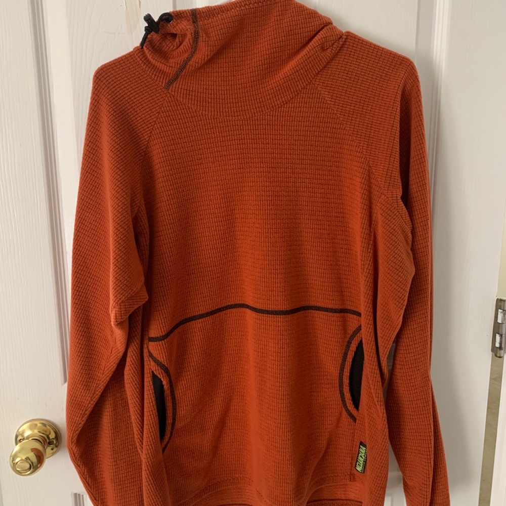 Melanzana Microgrid Fleece